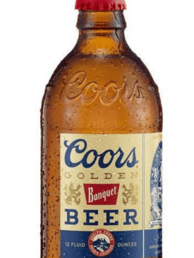 What Does Coors Banquet Taste Like? (Flavors and Tasting Notes)